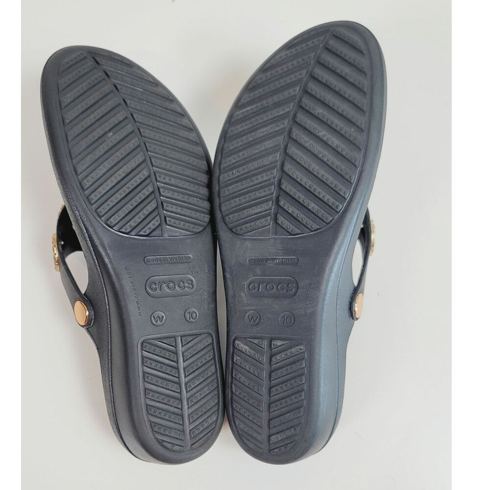 Crocs Sanrah Diamante Wedge Flip Sandal in Black, sz 10 - Picture 13 of 16